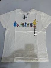 Sesame Street Women's Crew Neck Character Print T Shirt Size M Ivory