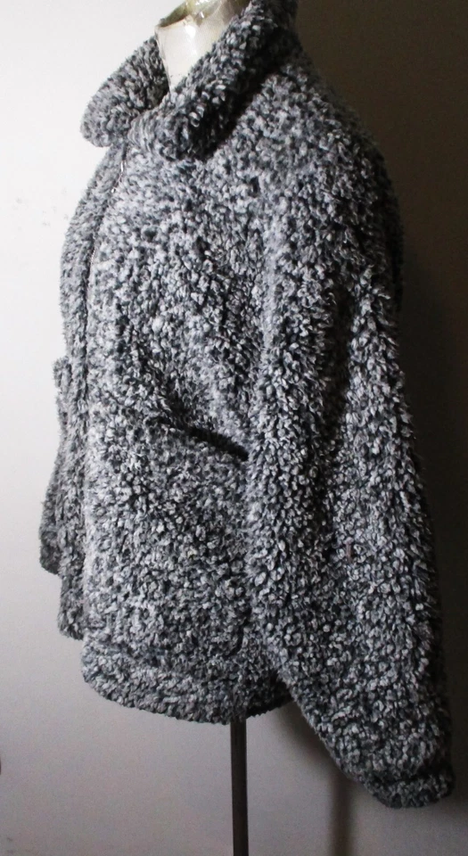 Chaqueta polar cálida con cremallera completa gris C&C CALIFORNIA talla XL Foto 4 de 4