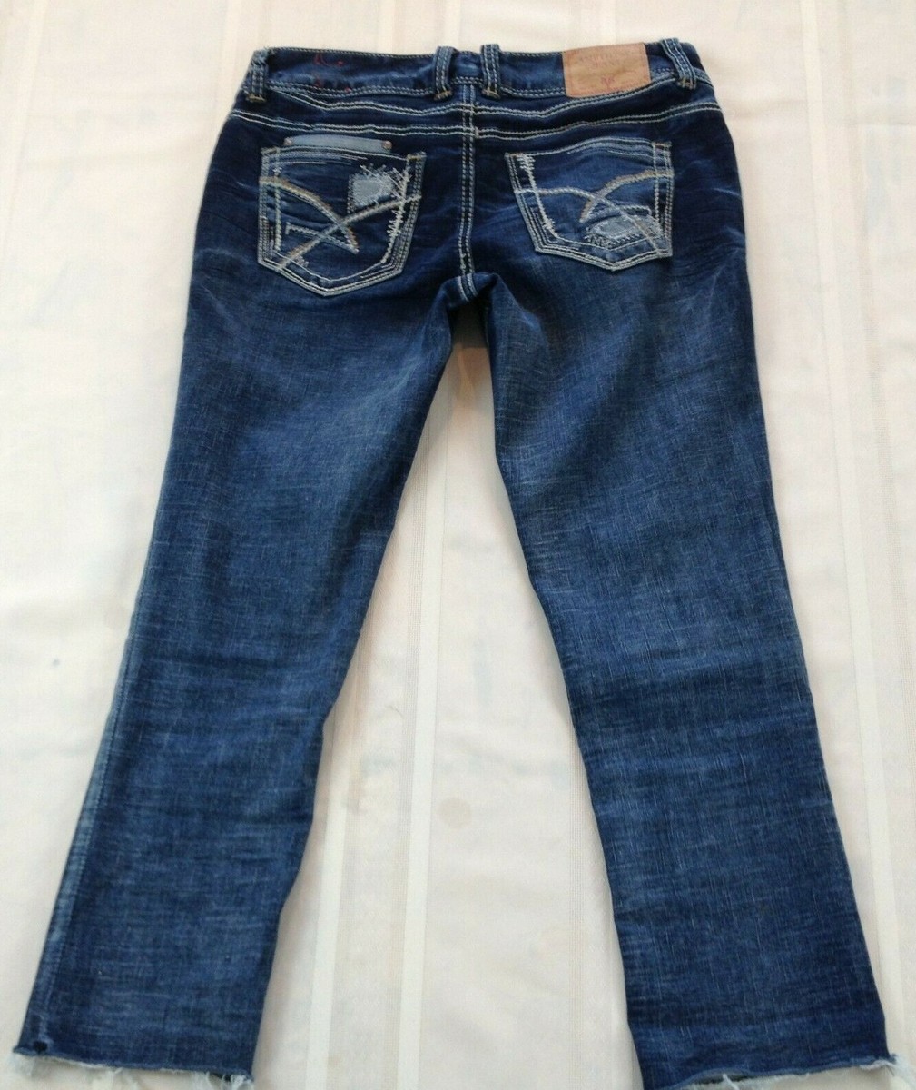 AMETHYST JEANS Nessa Low Rise Dark Wash Cropped Denim Capri