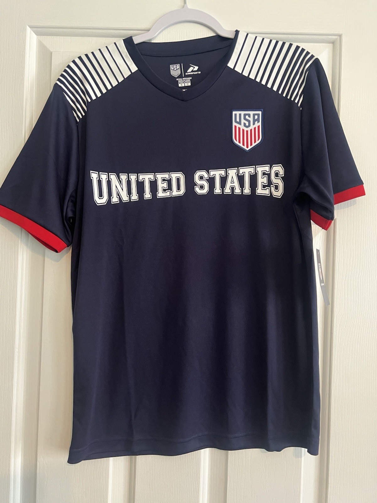 USA Soccer Performance Dry Fit Jersey. Small. Red White And Blue.
