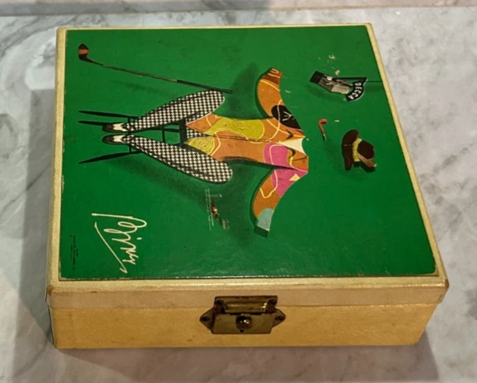 Bing Crosby Boxed Set - A Musical Biography 1954 - 17 Record Set (45 RPM) & Book - Image 2 of 4