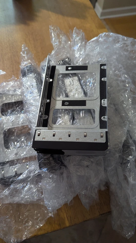 Placa madre THECUS N7700/PRO VER 1.4 con 7 caddies HD Foto 4 de 4