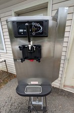 Taylor C709 Soft Serve Frozen Yogurt Ice Cream Machine WORKS GREAT!