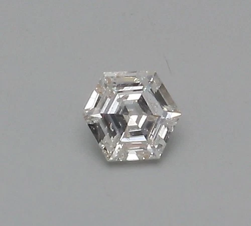 Hexagon shaped diamond with geometric facets