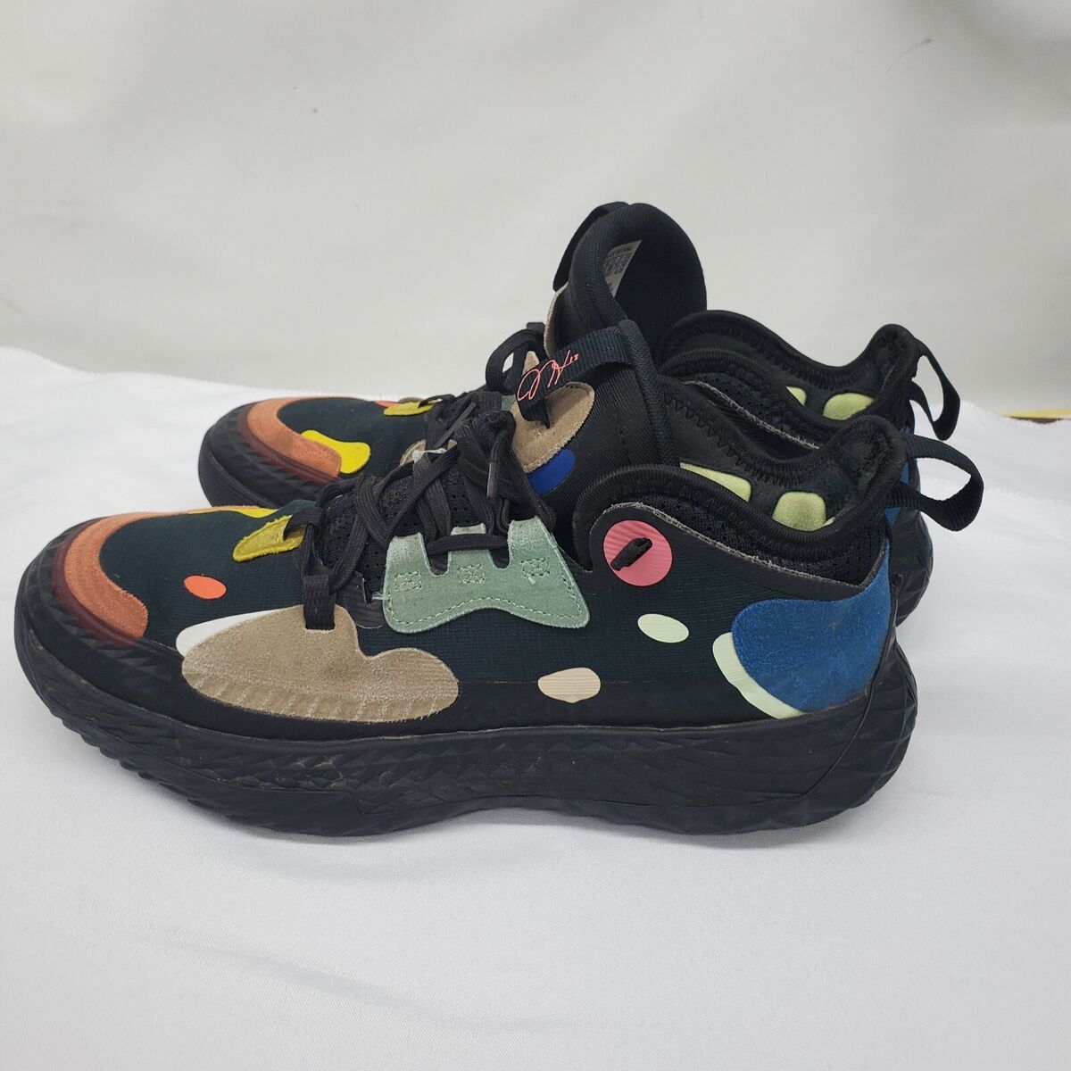 James Harden Adidas Vol. 5, Ch. 1, Core Black Basketball James Harden Adidas Vol. 5, Ch. 1, Core Black Basketball