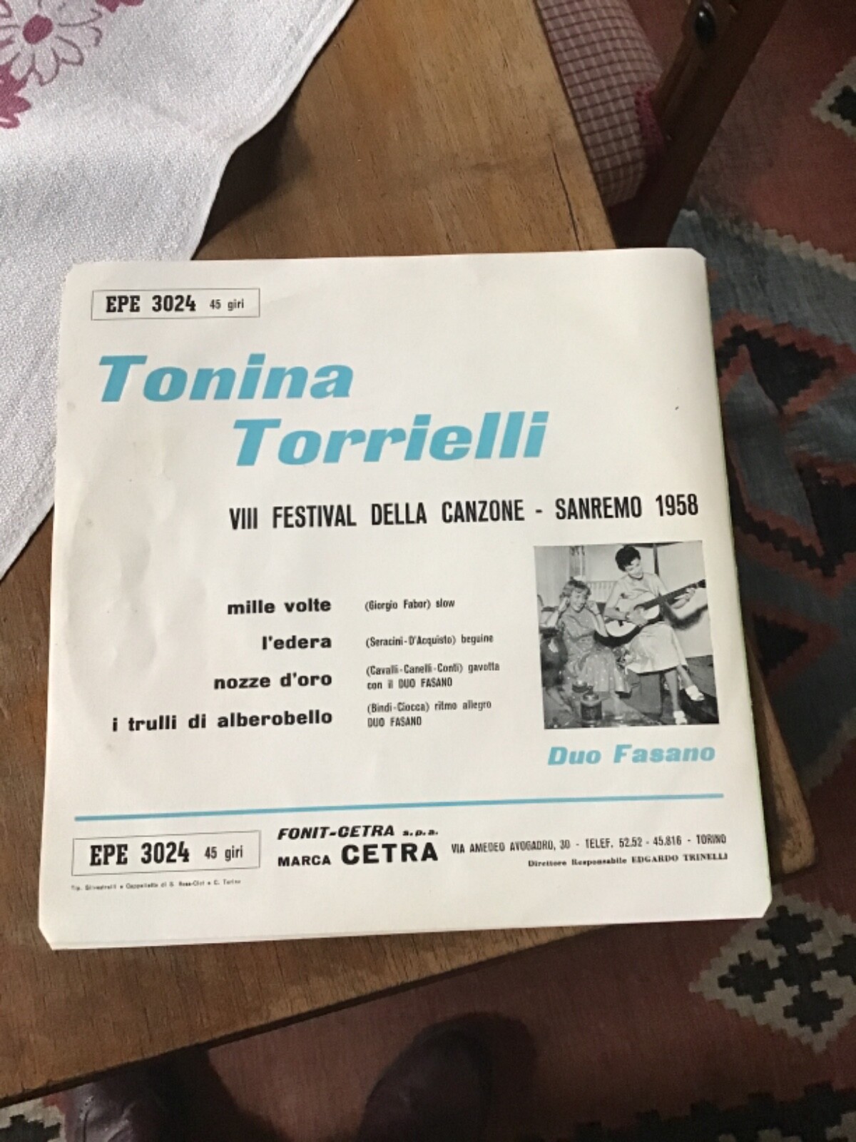 Foto 2 di 2
