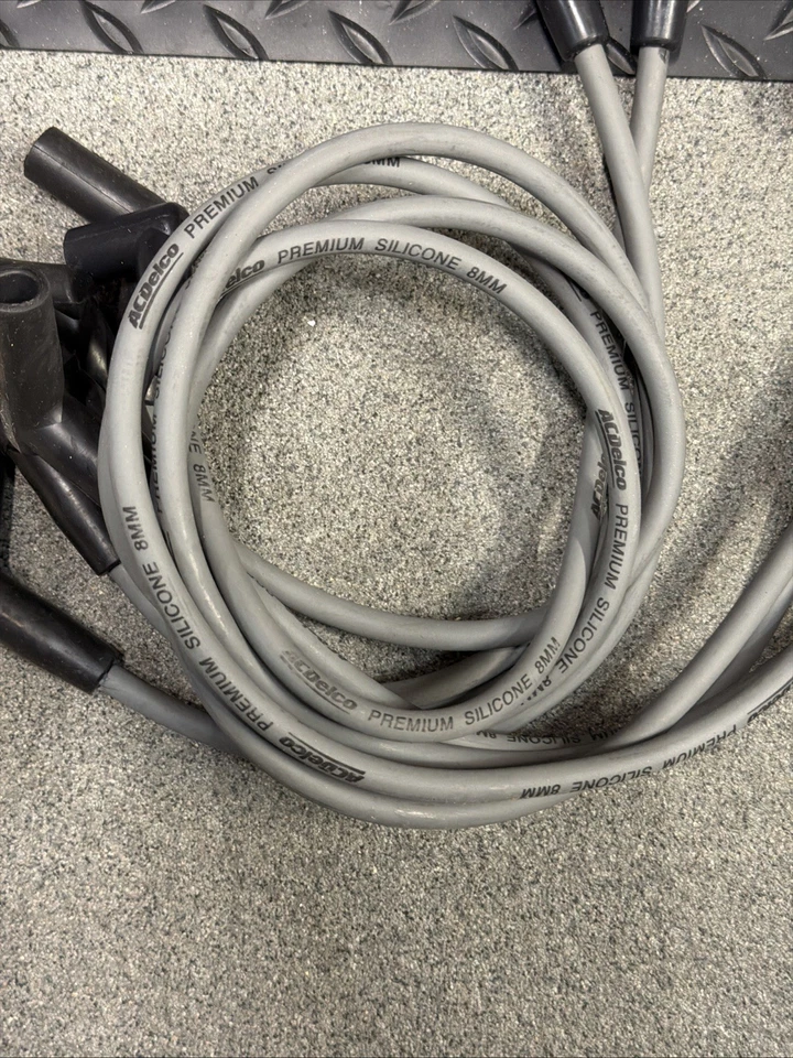 🔥OEM Spark Plug Wire Set ACDELCO 16-816D, 12487210 - Image 4 of 4