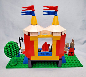 LEGO Castle: Knight's Challenge 1584 100% complete except for 2 feathers