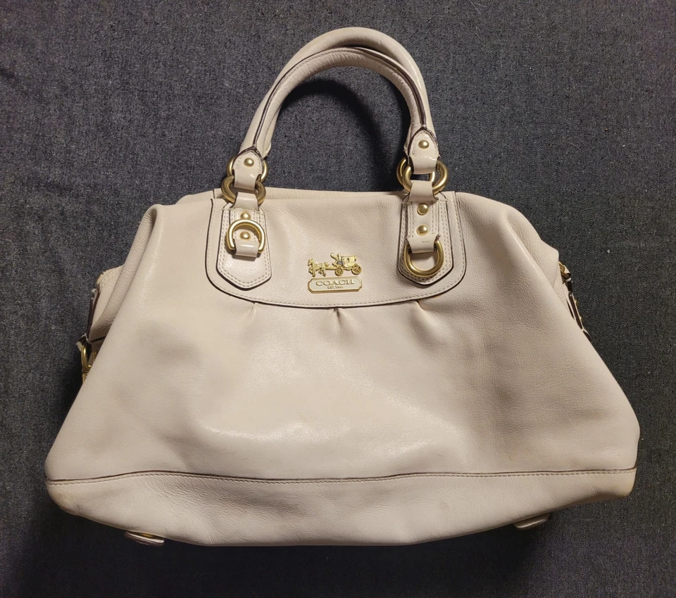 Bolso Y2K Coach Madison Sabrina Blanco Hombro Superior Mango REHABILITACIÓN LEER Foto 3 de 4