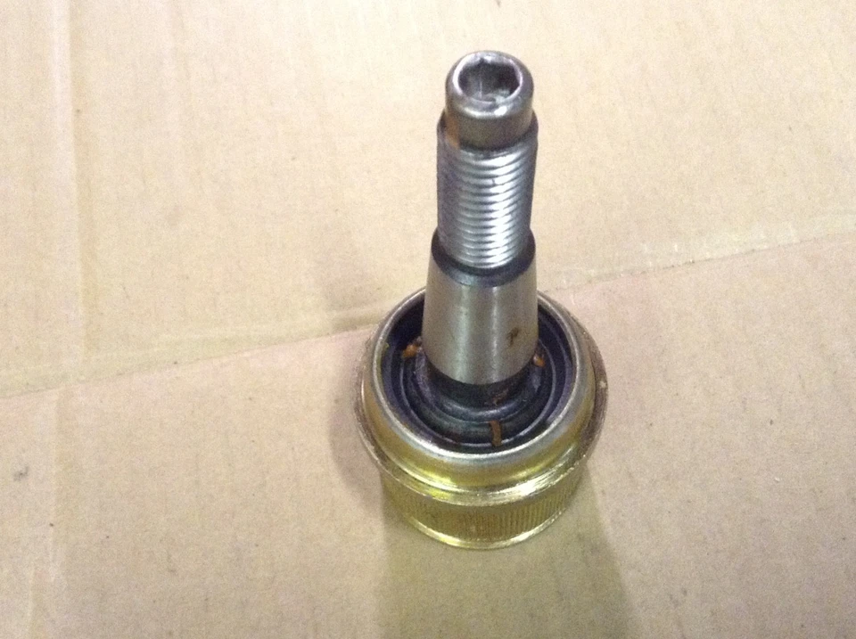 NEW NAPA 10261 Suspension Ball Joint Front Upper -Fits 72-97 GMC 70-91 Chevrolet - Image 4 of 4