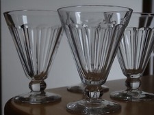 VAL SAINT LAMBERT  4 ANCIENS VERRES A APERITIF CRISTAL MODELE EUREL ht 9 cm