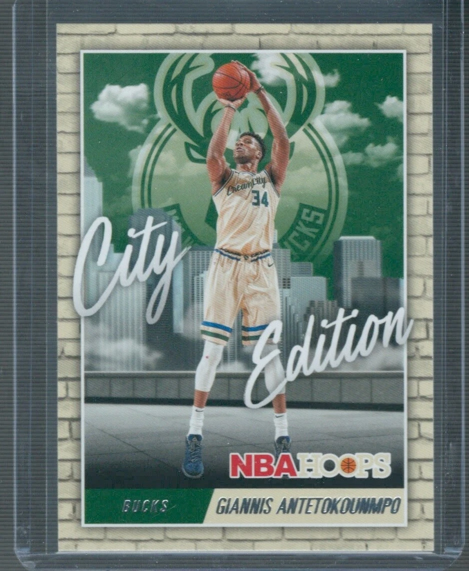 Giannis Antetokounmpo trading card