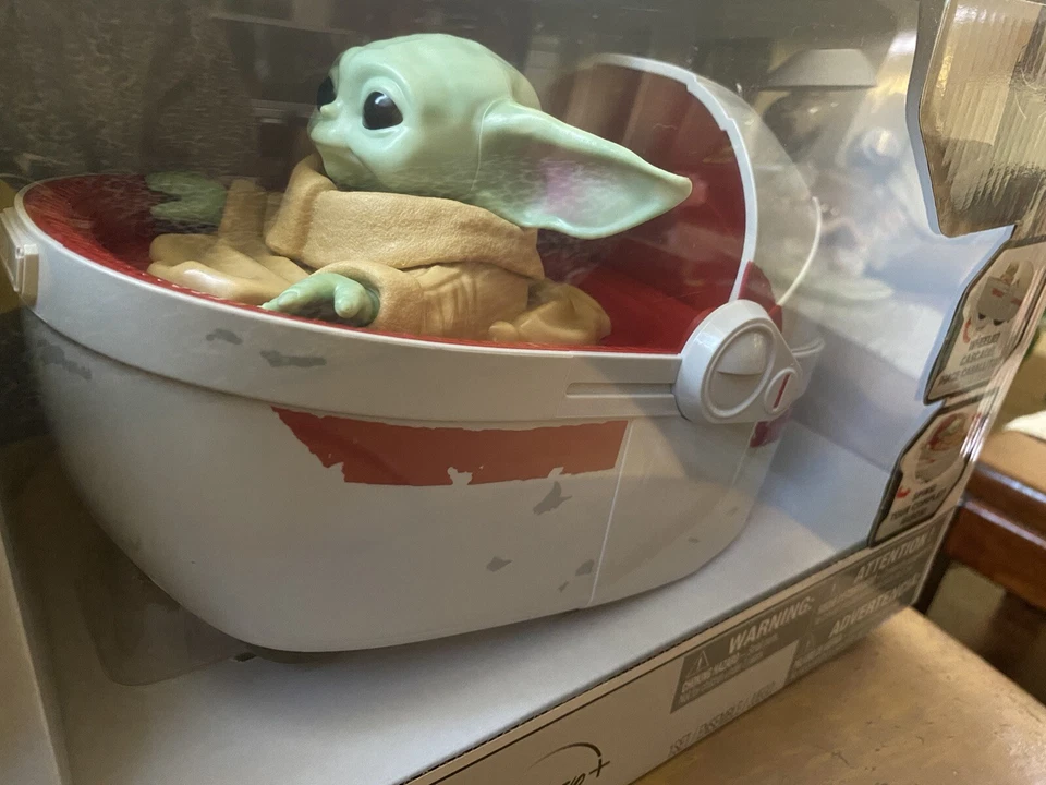 Controle de rádio Disney Star Wars The Mandalorian Grogu and Hover Pram 2.4 GHz -NOVO - Imagem 3 de 4