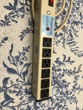 VTG SurgeREACTOR Transient Voltage Surge Suppressor   6 Outlet Power Strip