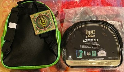 NWT WICKED MOVIE ELPHABA GREEN MINI BACKPACK & 11 PC  display picture 2
