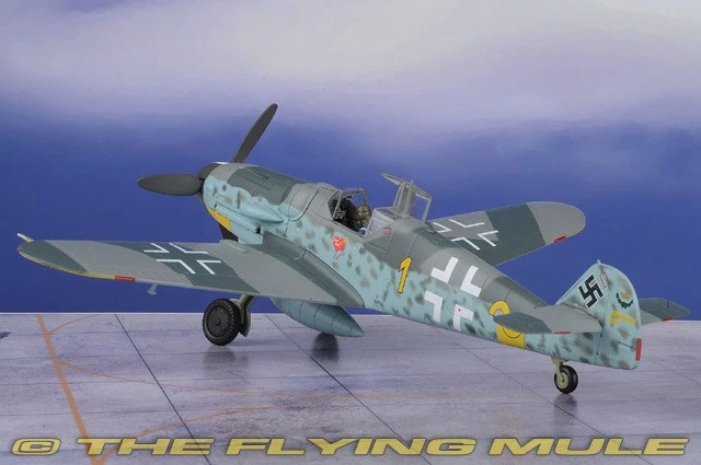 Hobby Master 1:48 Bf 109G Luftwaffe 9./JG 52 Erich Hartmann - Image 2 of 4
