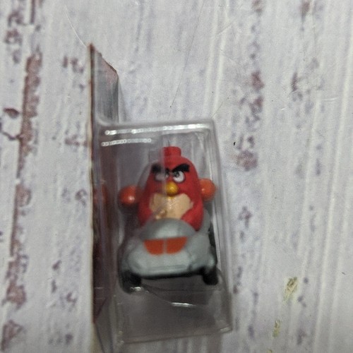Angry Birds Slingshot Crashers Pull Back Racer Zuru Surprise Mini Brands Figure - Picture 2 of 4