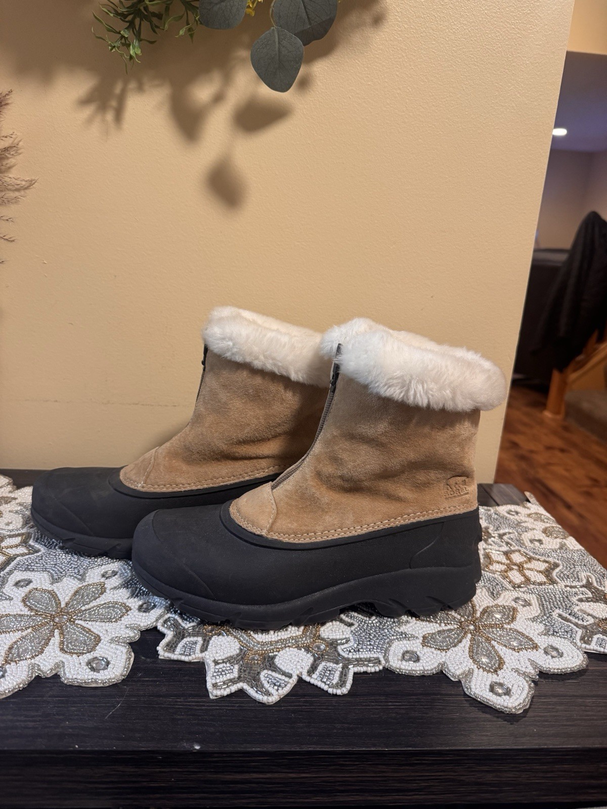 's Snow Angel Waterproof Insulation Boot Size 8 M Tan/blk In