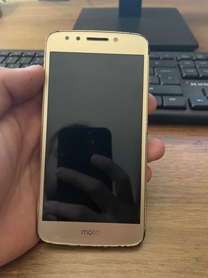 Motorola Moto E4 XT1765 - 16GB - Gold (MetroPCS) Smartphone