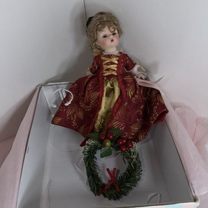 人形 Madame Alexander Colonial Christmas Doll 人形 Madame Alexander Colonial Christmas Doll Madame Alexander