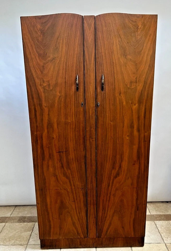 Precioso Armario Art Deco Armario Armario Doble Bloqueo Puertas Estantes Varilla Foto 3 de 4