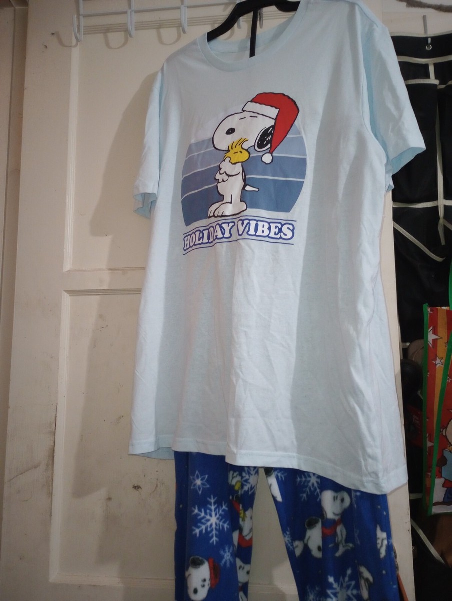 New woman'Peanuts Winter PJ Set—Snoopy,Woodstock’s Snowman-saysCATCH MY  DRIFT*