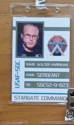 Stargate Movie - SG-1 - Atlantis Crew - Clip-on ID Photo Pass Badge Set Prop - Picture 24 of 34