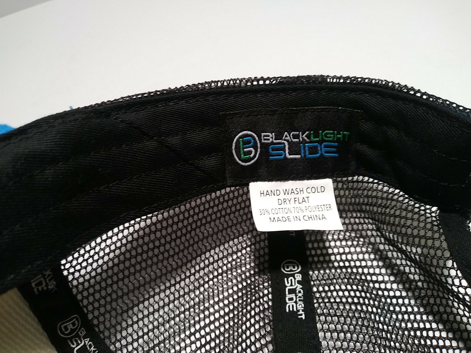Blacklight Slide Hat Snapback Clean - image 6