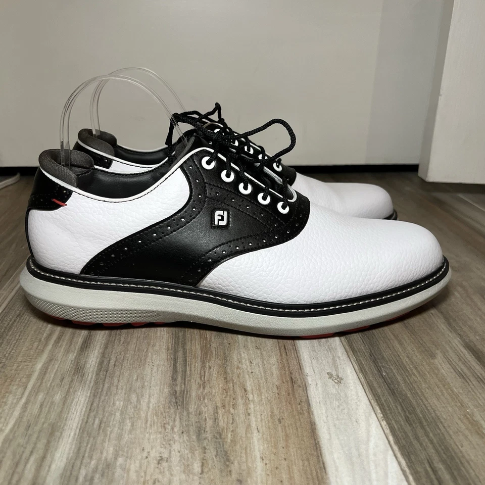 Zapatos de golf Footjoy Traditions 57924 sin clavos talla para hombre 10,5 cuero negro blanco Foto 4 de 4