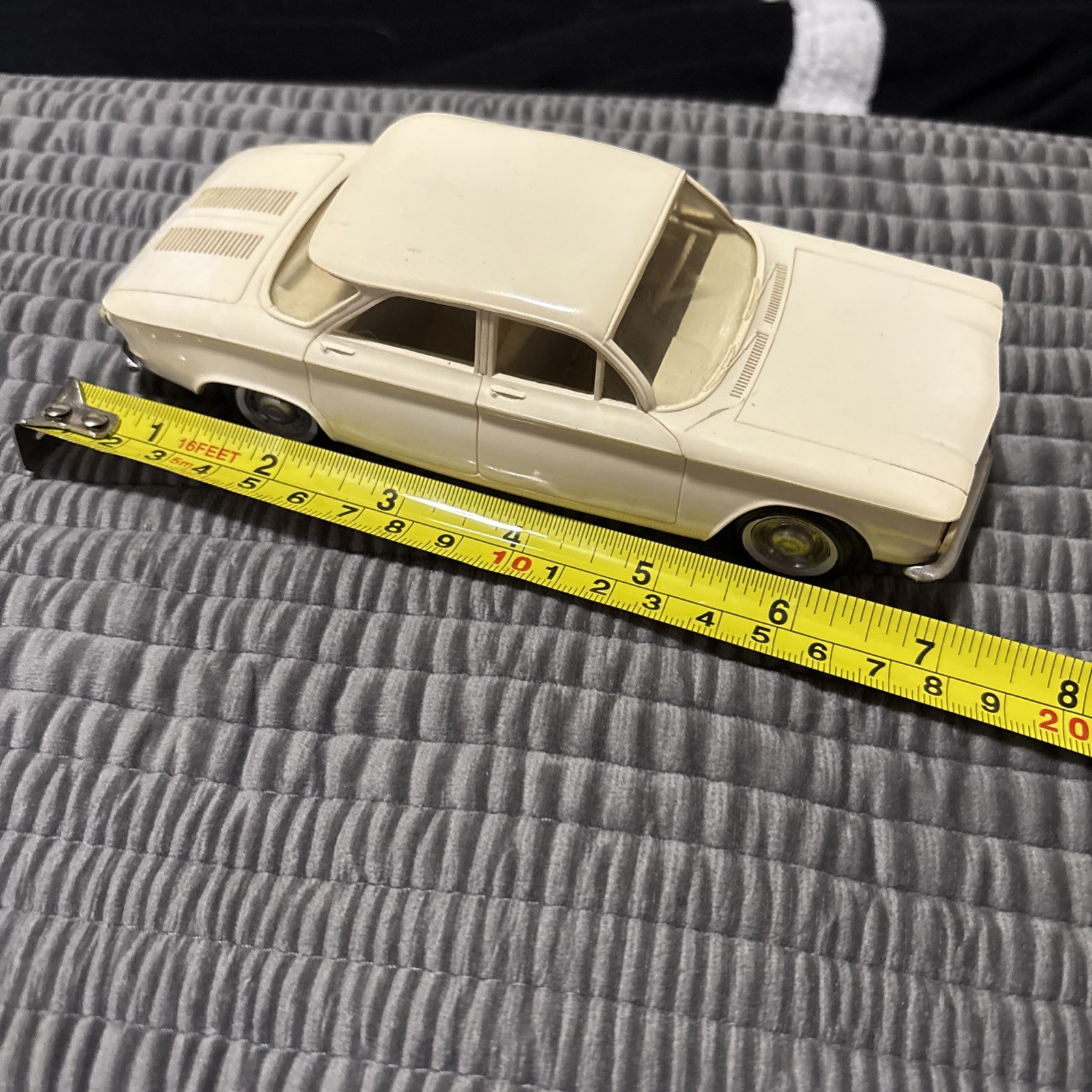 AMT 1960s Corvair Dealer Promo 1:25 Scale Model