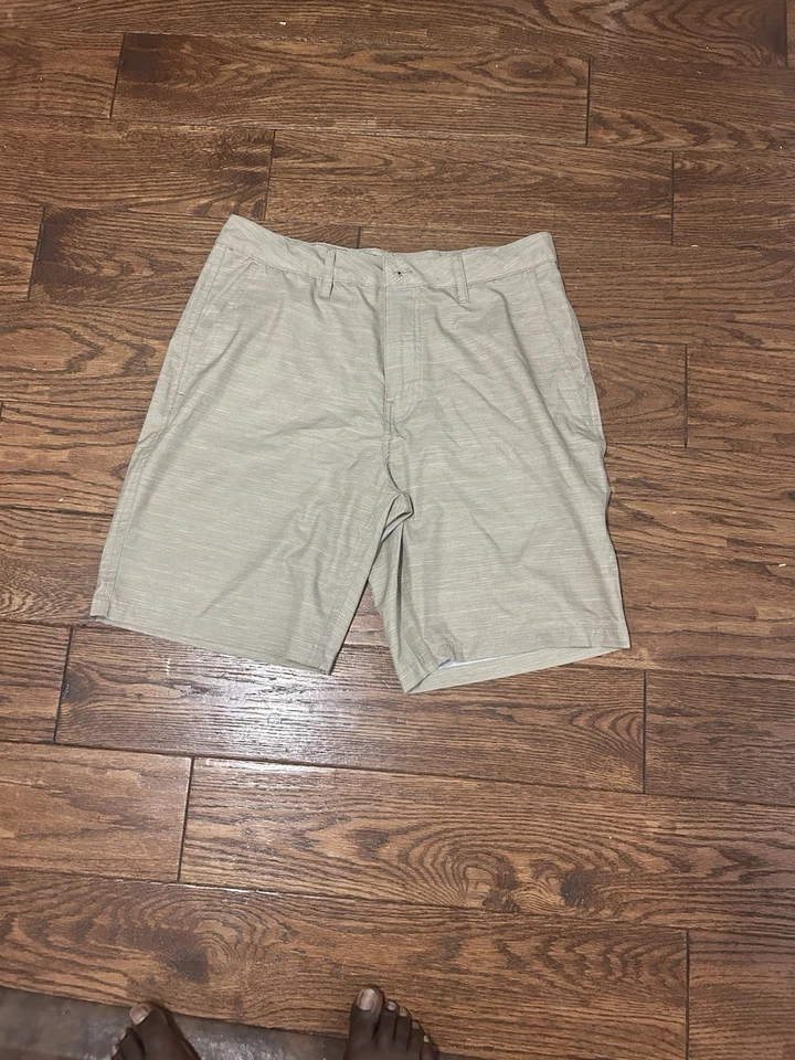 MATIX Men’s Tan Casual Shorts Size 32 Chino Style Excellent Condition - Image 2 of 4