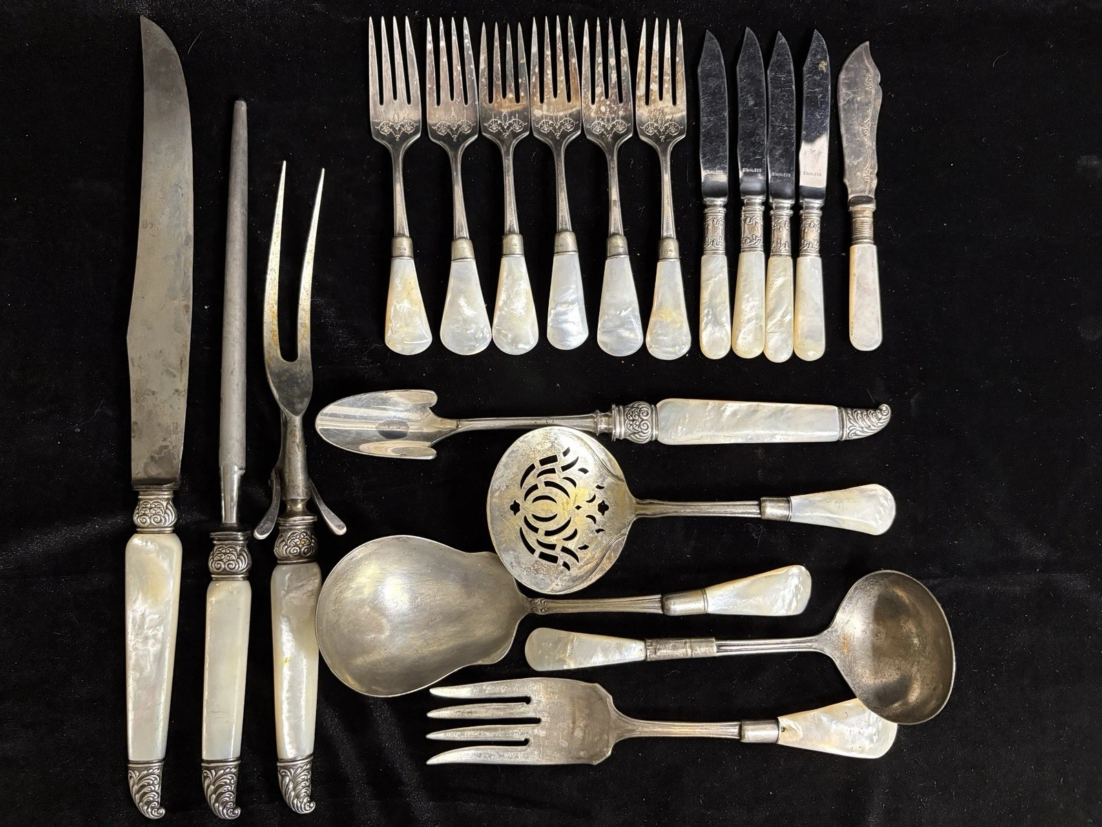 Antique Mother of Pearl Flatware Set | Carving Set, 6 Forks & Serving Pieces
Opens in a new window o