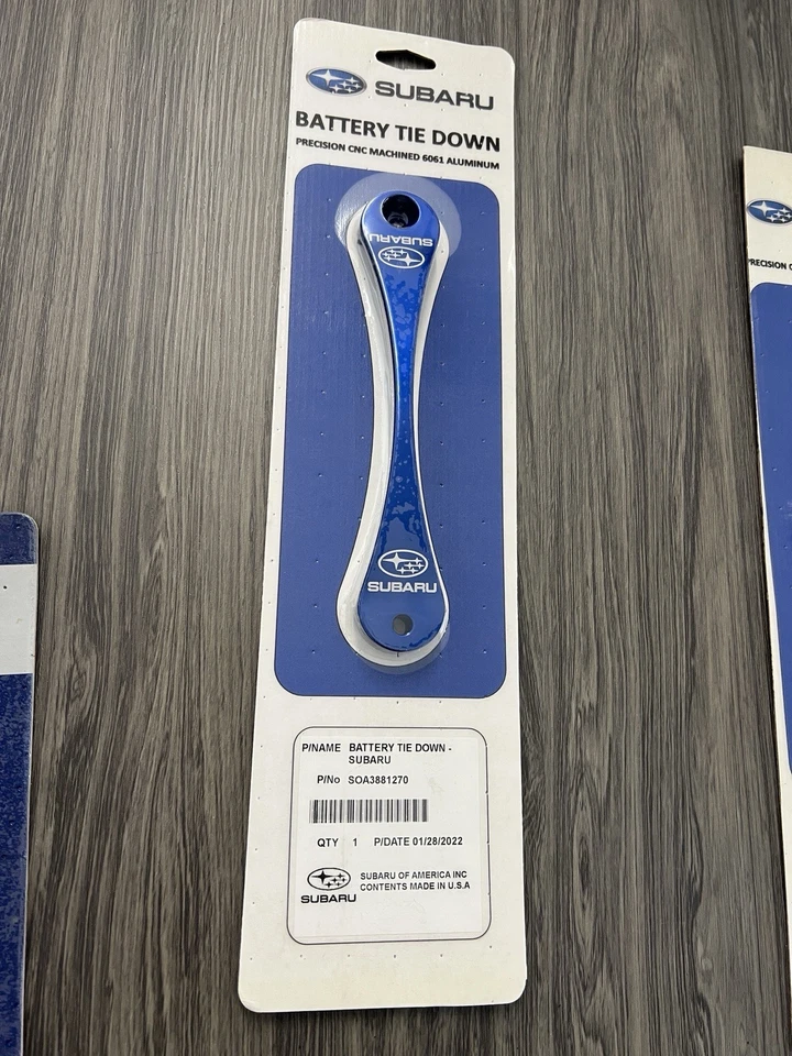 Batería Billet genuina Subaru amarre y tapa de aceite SPT SOA3881270 / SOA3881230 Foto 2 de 4
