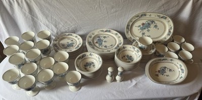 112 PIECES CHINA SET VERSITONE BY NORITAKE DESIGN BLEUFLEUR