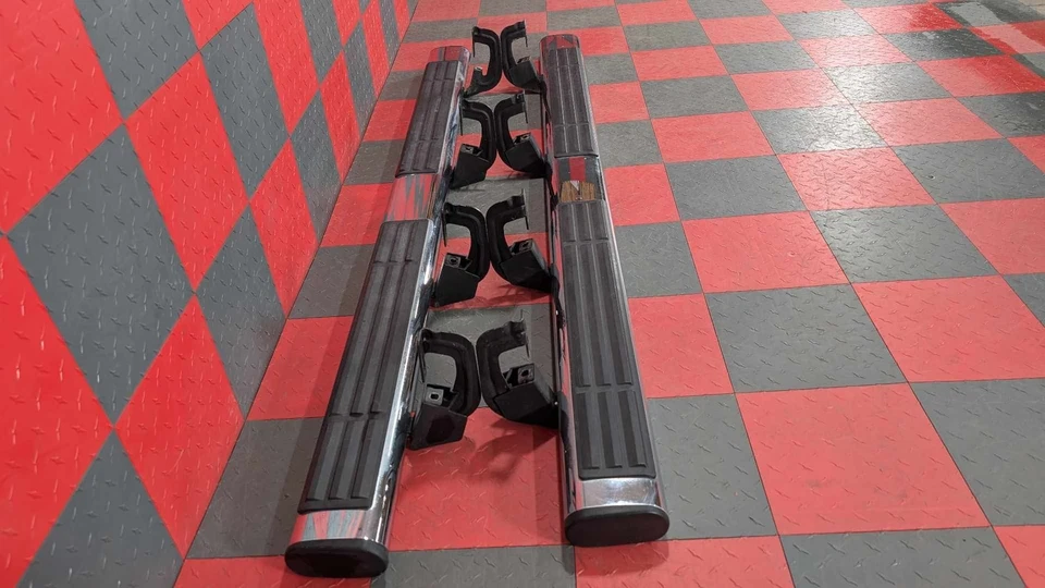 07-14 Silverado 2500 Crew Cab Pair Chrome Running Boards Side Step Minor Pitting - Image 2 of 4