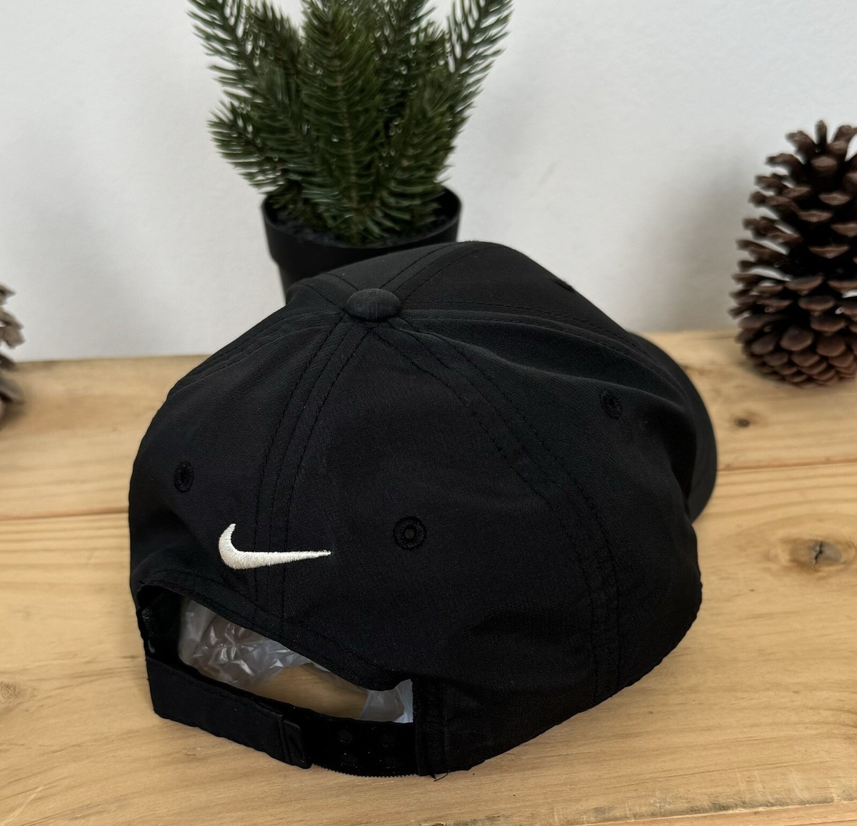 Nike Mickey Mouse Authentic Disney Dri-Fit Featherlight Run OSFA