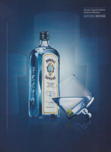 2002 Bombay Sapphire Dry Gin - Martini Glass Bows To Bottle Olive - Print Ad Art - Afbeelding 1 van 1