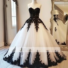 Vintage Black And White Wedding Dresses Lace Appliques Sweetheart Gothic