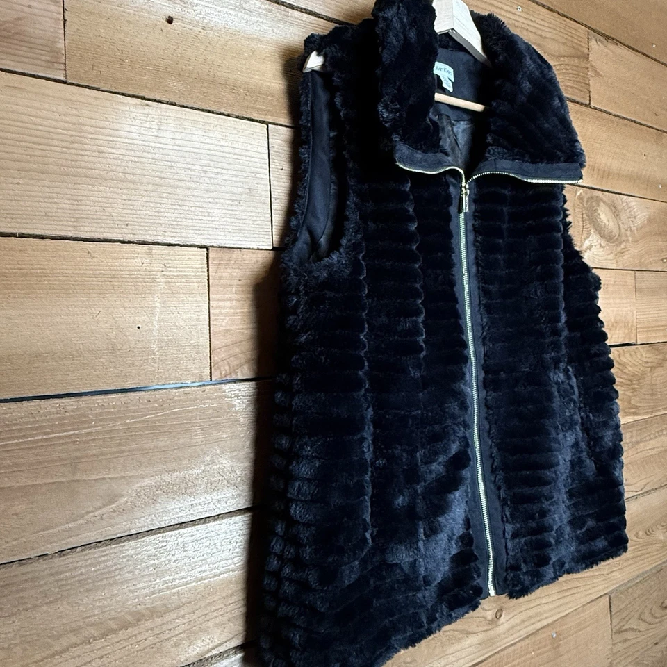 Chaqueta chaleco de piel sintética negra para mujer Calvin Klein sin mangas talla XL cremallera dorada Foto 2 de 4
