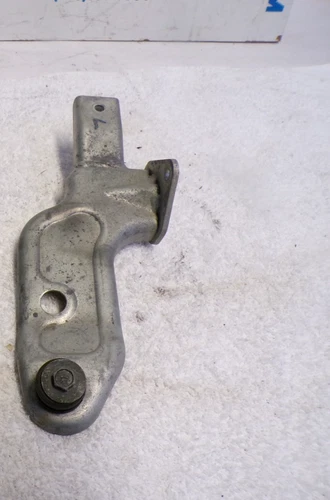 BRACKET, PILLION LH