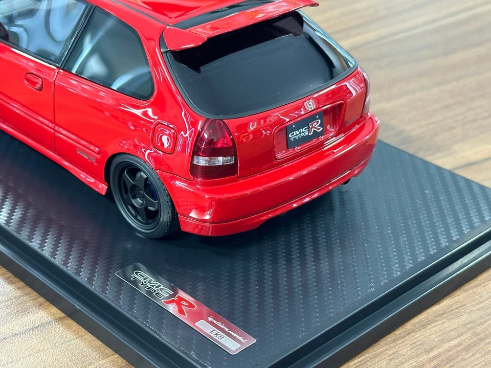 Honda Civic EK9 Type R Ignition Model Red Limited Collector Edition [1/18 Resin] - Image 4 of 4