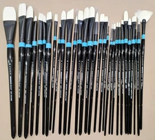 LOT OF 30 - Princeton Aspen Long Handle Oil Acrylic Synthetic Paint Brushes  NEW