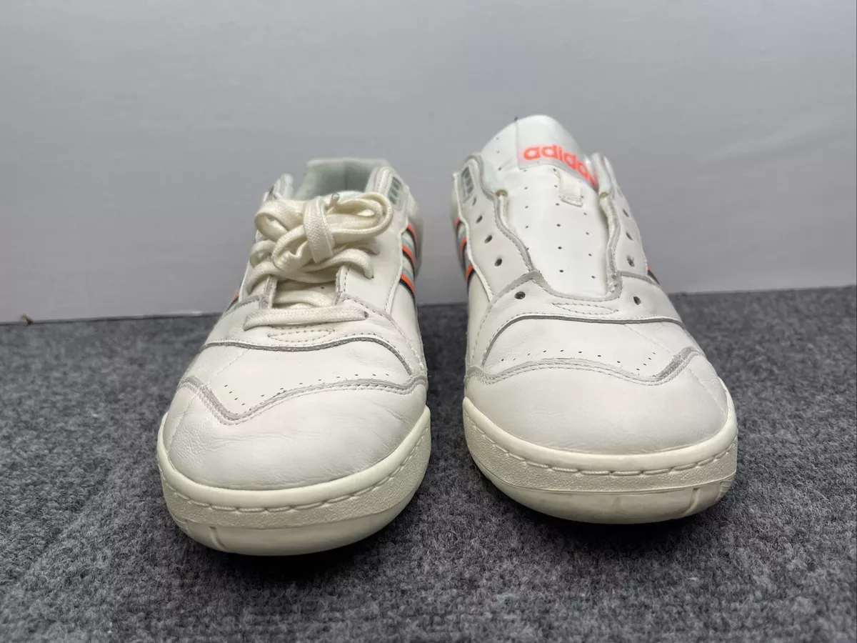Adidas store ar sneaker