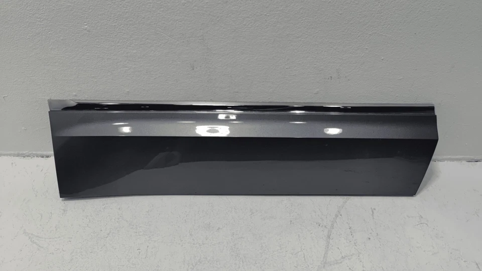 VOLKSWAGEN ATLAS 2018-2025 PUERTA TRASERA PASAJERO MOLDURA INFERIOR PANEL DE MOLDURA OEM Foto 3 de 4