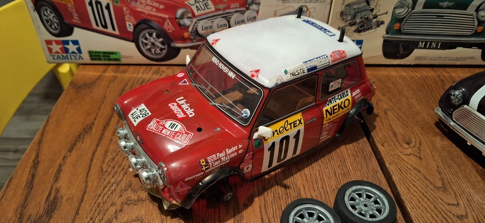 Tamiya Mini Cooper e Mini Cooper Montecarlo 1/10 - Immagine 3 di 4