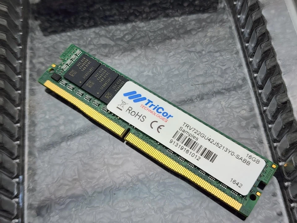 4x TriCore 16GB SO-DIMM Low Profile ECC RAM Memory DDR4 TRV722GU42J5213Y0-SABB - Image 4 of 4