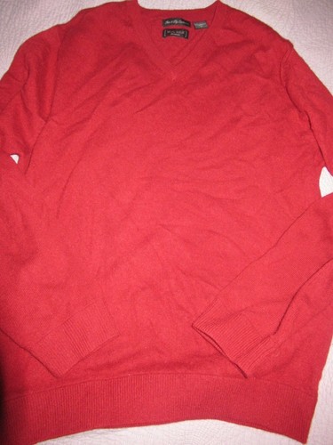 euc W.H Belk maroon 100% cashmere V 