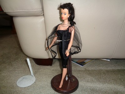 doll stands for large dolls