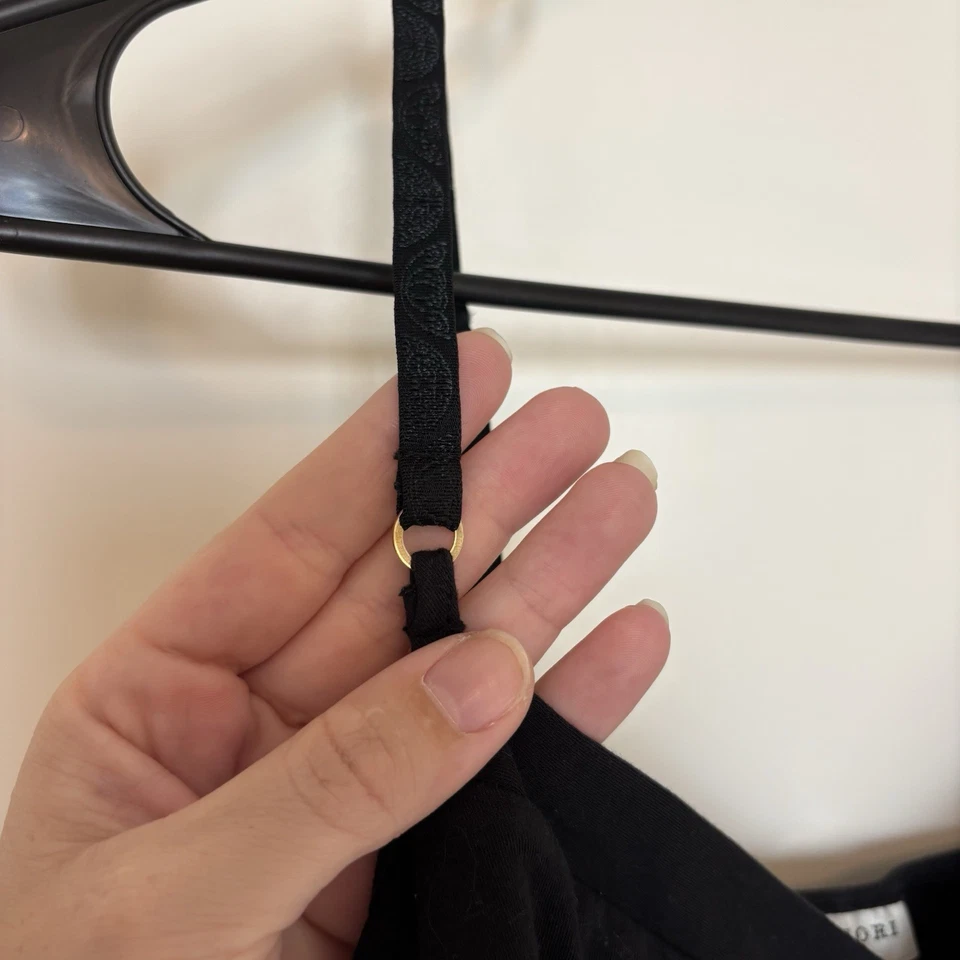 Vestido negro Natori para mujer de algodón talla grande con correa de espagueti para dormir Foto 4 de 4