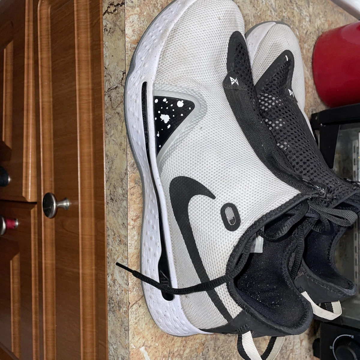 Nike PG 4 Oreo White Black Sneakers CD5079 100 Men s Sz 11.5 Paul George Used